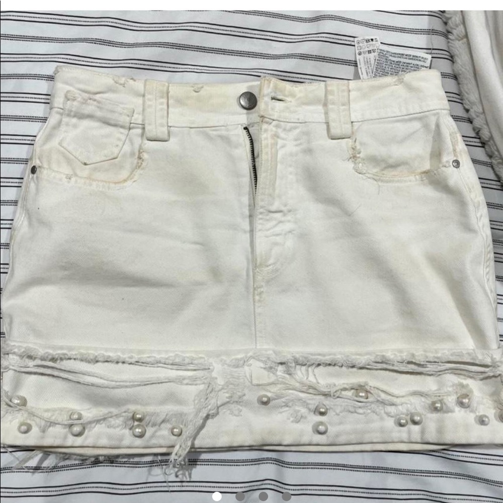 Zara Basic denim pearl white mini skirt